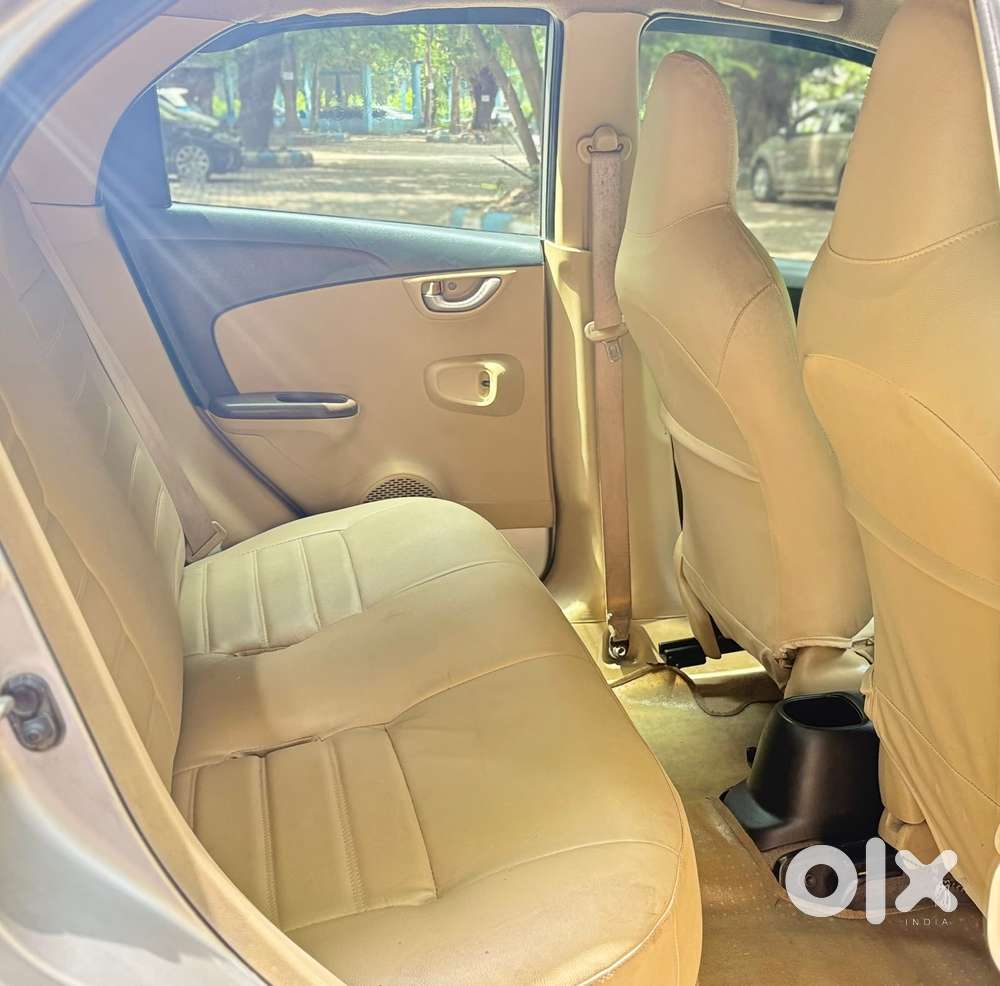 Honda Brio V Automatic, 2013, Petrol