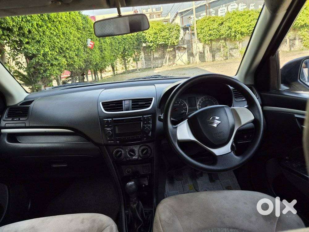 Maruti Suzuki Swift Vxi 1.2 Abs Bs-iv, 2017, Petrol
