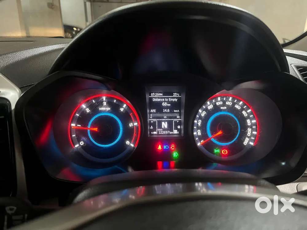 Mahindra Xuv300 Diesel 2021 1st Owner