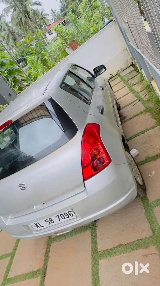 Maruti Suzuki Swift 2007 Petrol
