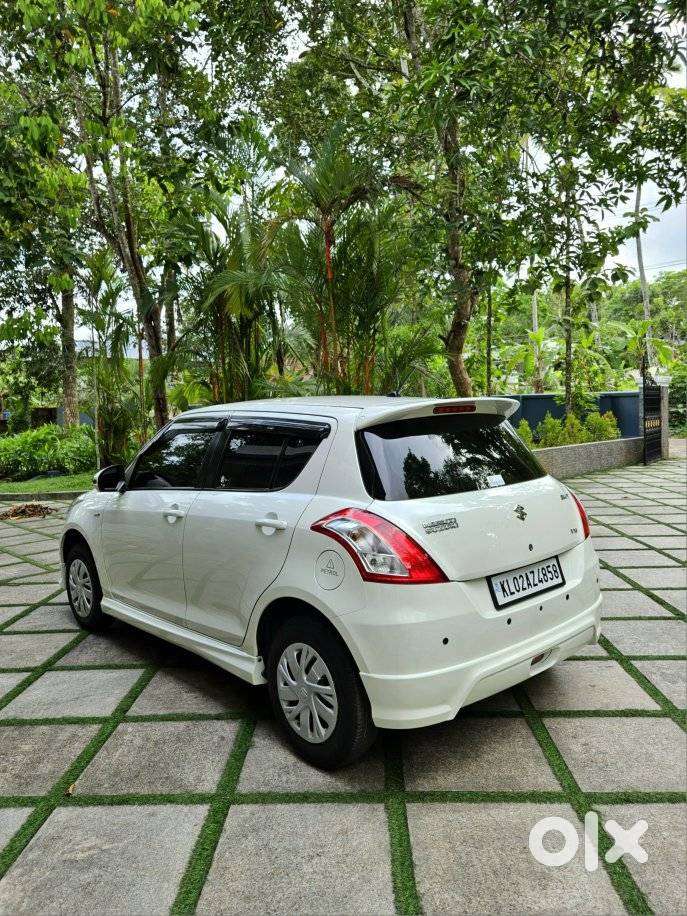 Maruti Suzuki Swift Vxi Glory Limited Edition, 2017, Petrol