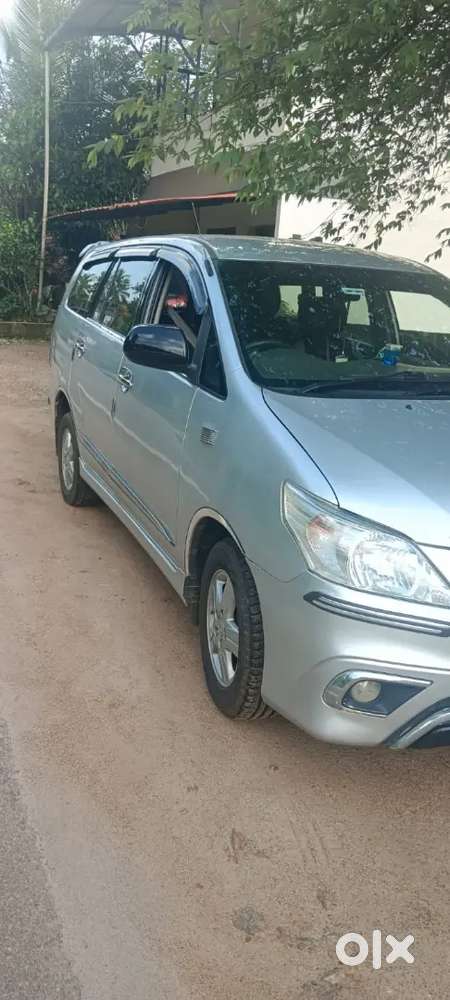 Toyota Innova Diesel 2013 Car