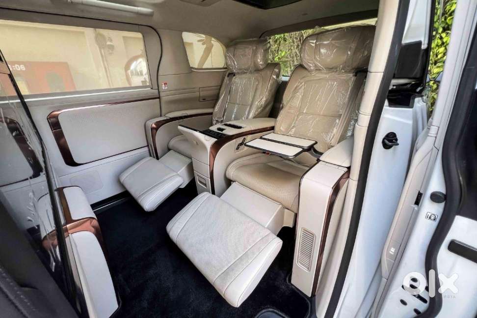 Lexus Lm 350h 4 Str Ultra Luxury, 2025, Petrol