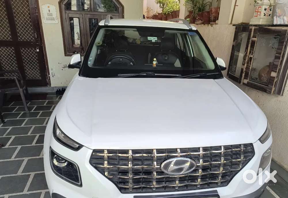 Hyundai Venue S Plus Mt Petrol 2021
