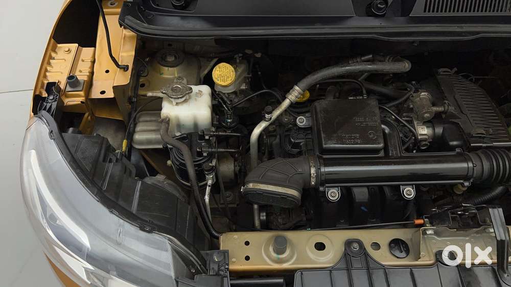 Renault Triber Rxz Easy-r Amt, 2023, Petrol