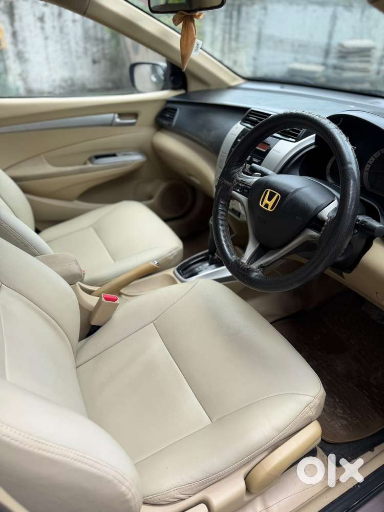 Honda City V At, 2011, Petrol