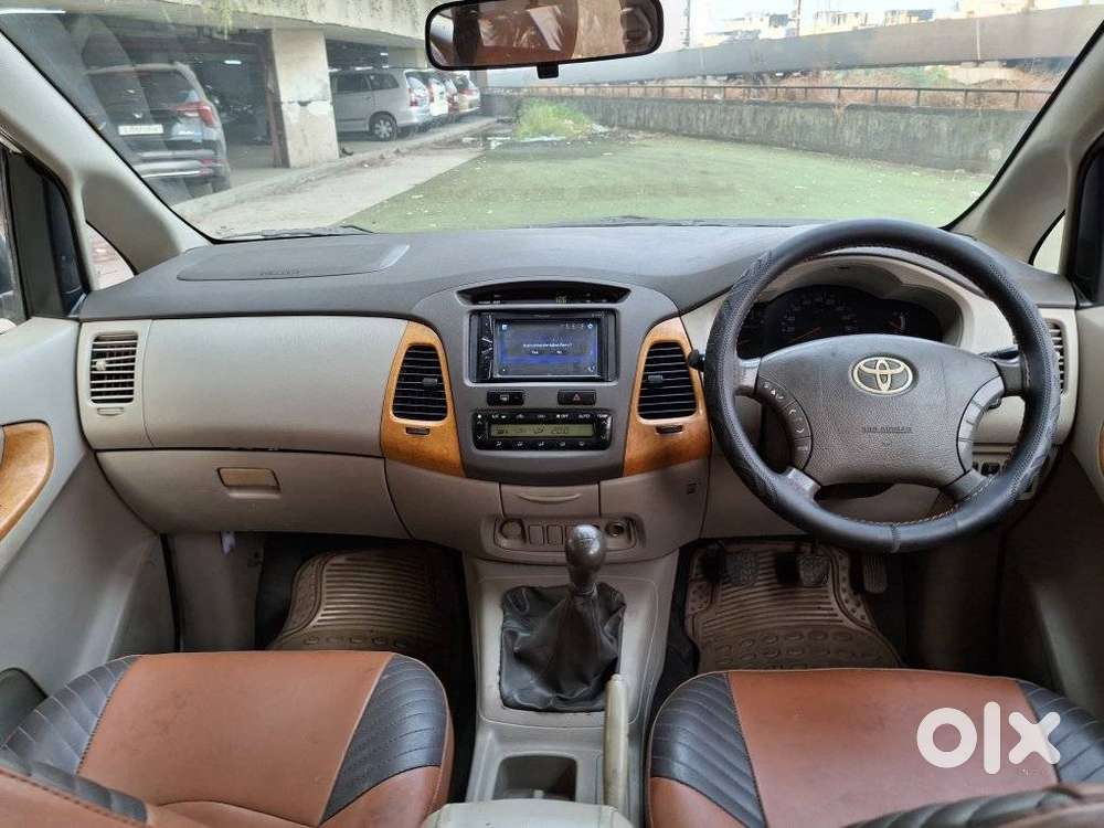 Toyota Innova 2.5 V 7 Str, 2010, Diesel