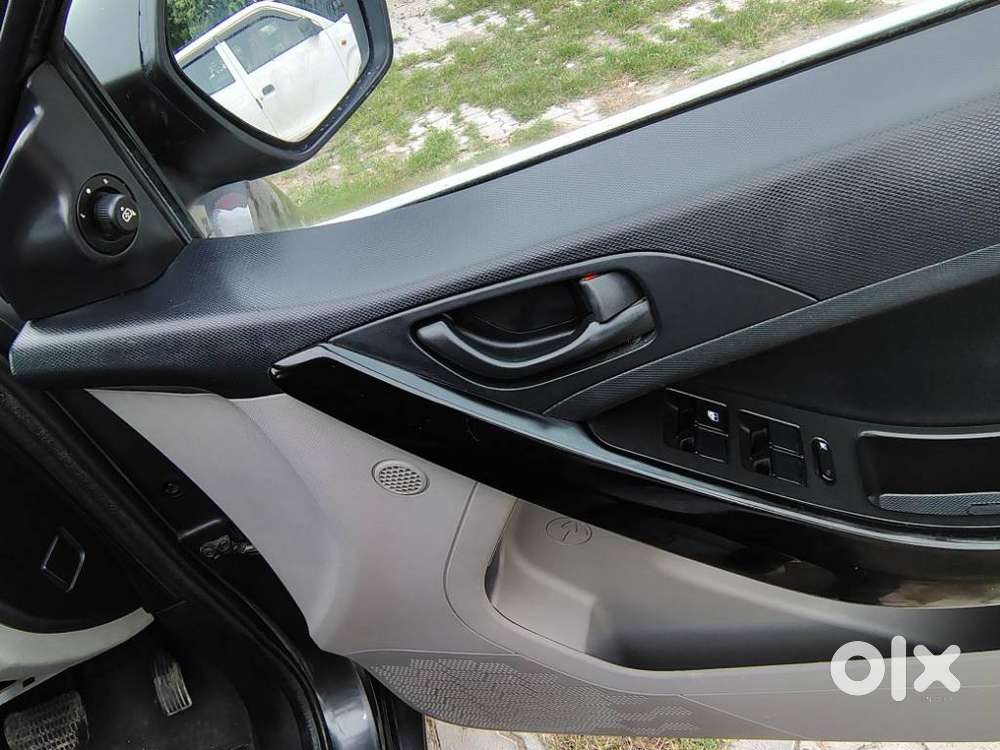 Tata Nexon Amt 1.2 Revotron Xma, 2019, Petrol