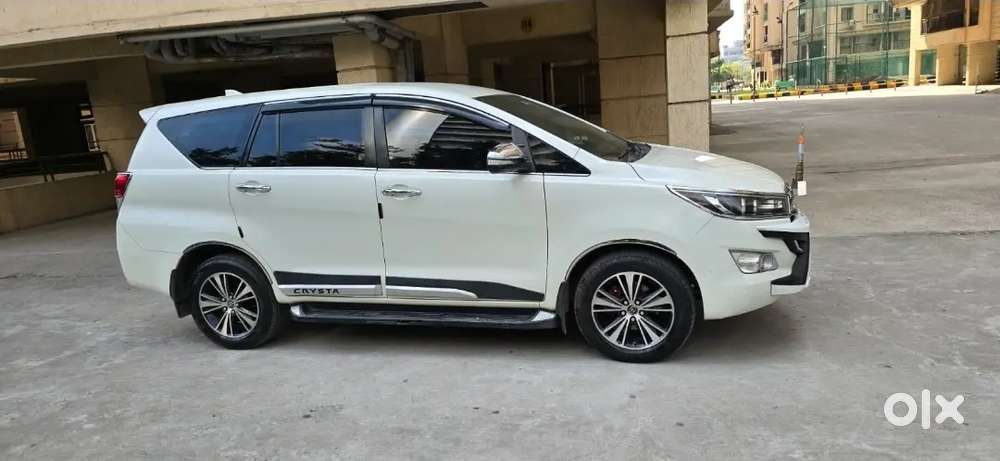 Toyota Innova Crysta 2017