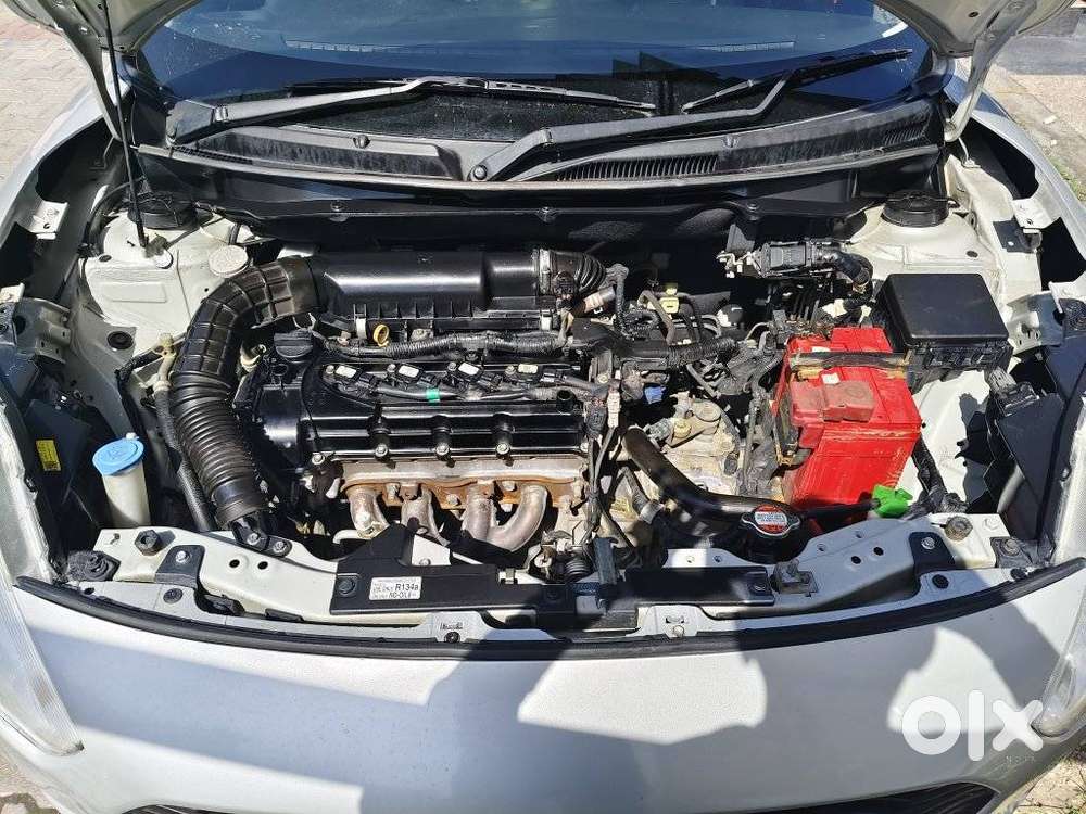 Maruti Suzuki Swift Vxi + Manual, 2018, Petrol
