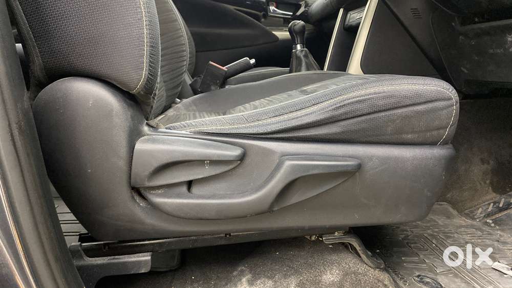 Toyota Innova Crysta 2.4 Vx Mt, 2016, Diesel