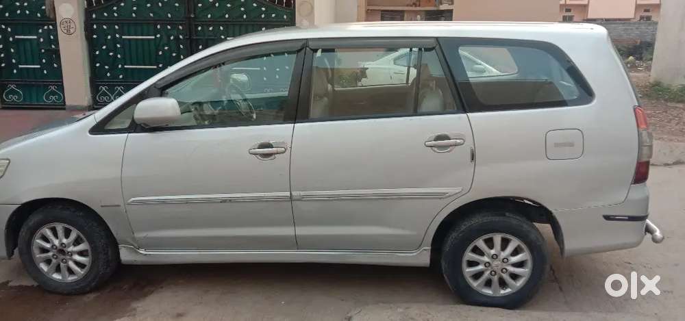 Toyota Innova 2.5 Diesel 2012 December