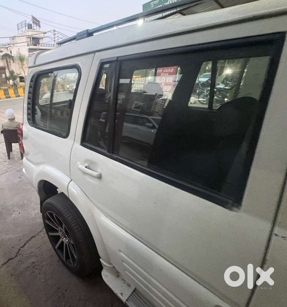 Mahindra Scorpio Classic 2012