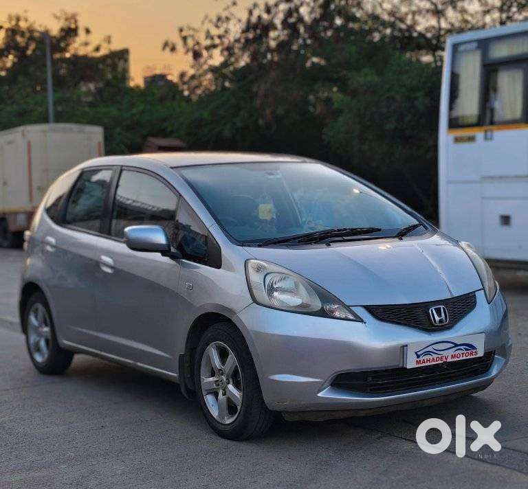 Honda Jazz V Mt Privilege, 2011, Petrol