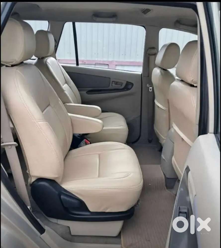 Toyota Innova 2014 Diesel 60800 Km Driven