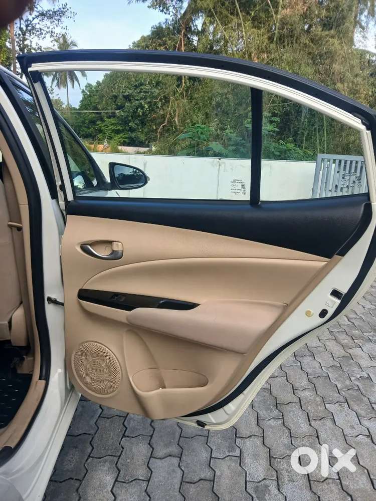 Toyota Yaris 1.5 V Mt