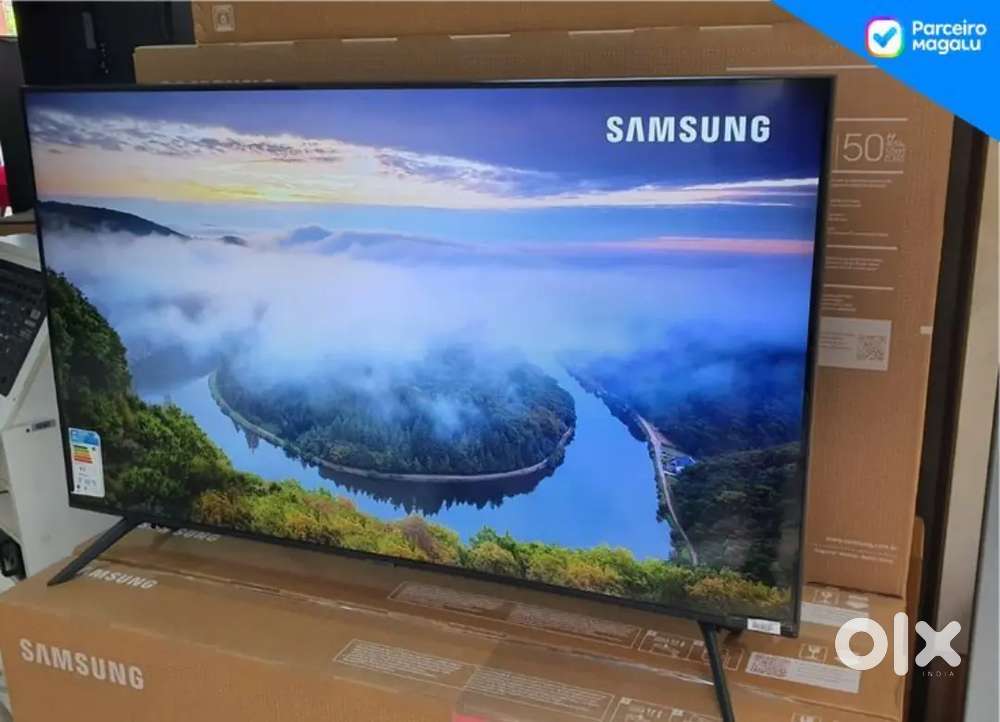 SAMSUNG QLED 55 INCH SMART LED TV WITH ONE YEAR WARRANTY