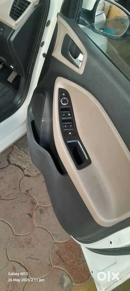 I 20 Sports  1.2  (o )aloywheel  Mirror  Auto  Fold