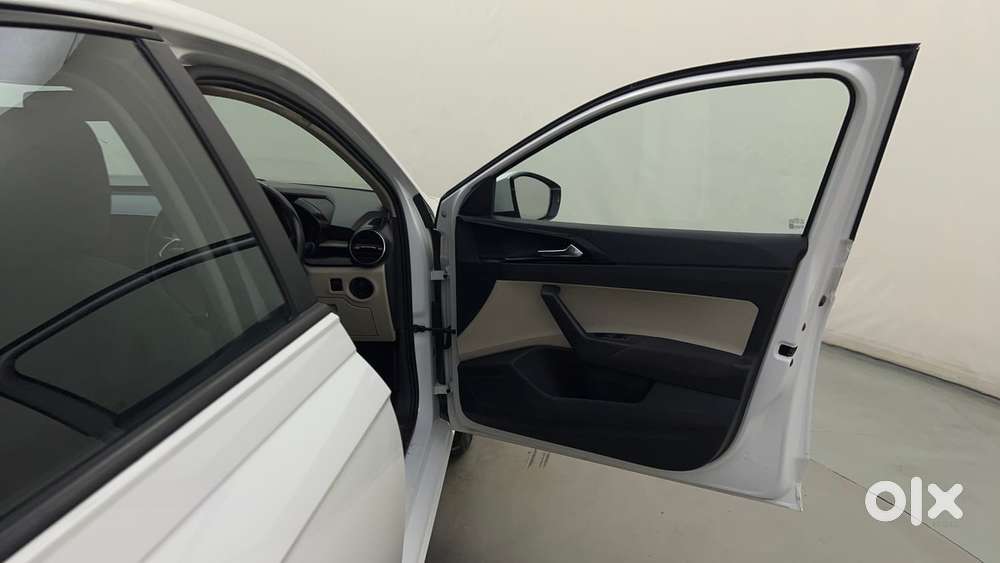 Skoda Slavia Ambition 1.0l Tsi Mt, 2022, Petrol