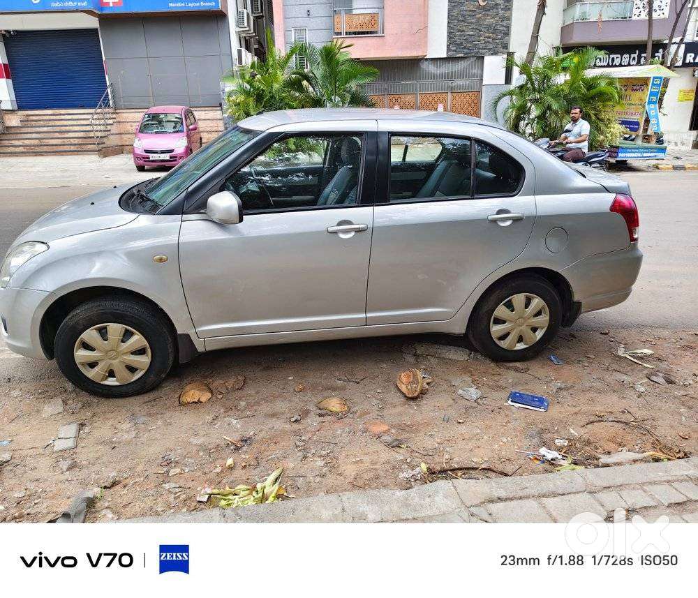 Maruti Suzuki Swift Dzire Vxi, 2012, Petrol