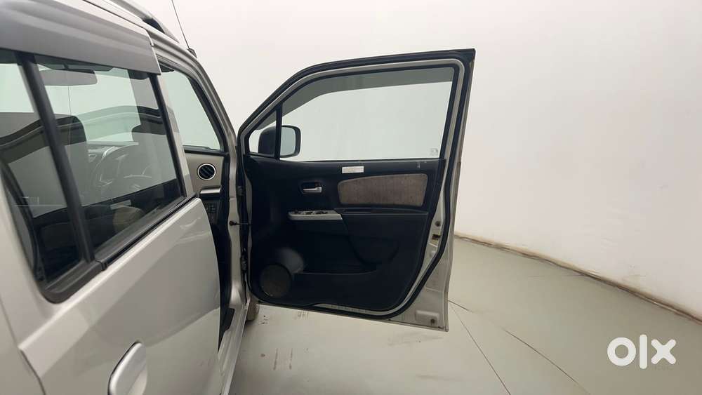 Maruti Suzuki Wagon R 1.0 Vxi (o) Amt, 2016, Petrol