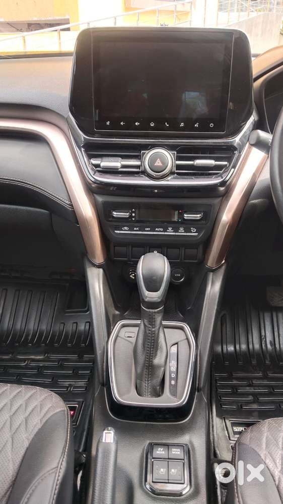 Maruti Suzuki Grand Vitara 1.5 Alpha Smart Hybrid At, 2023, Petrol