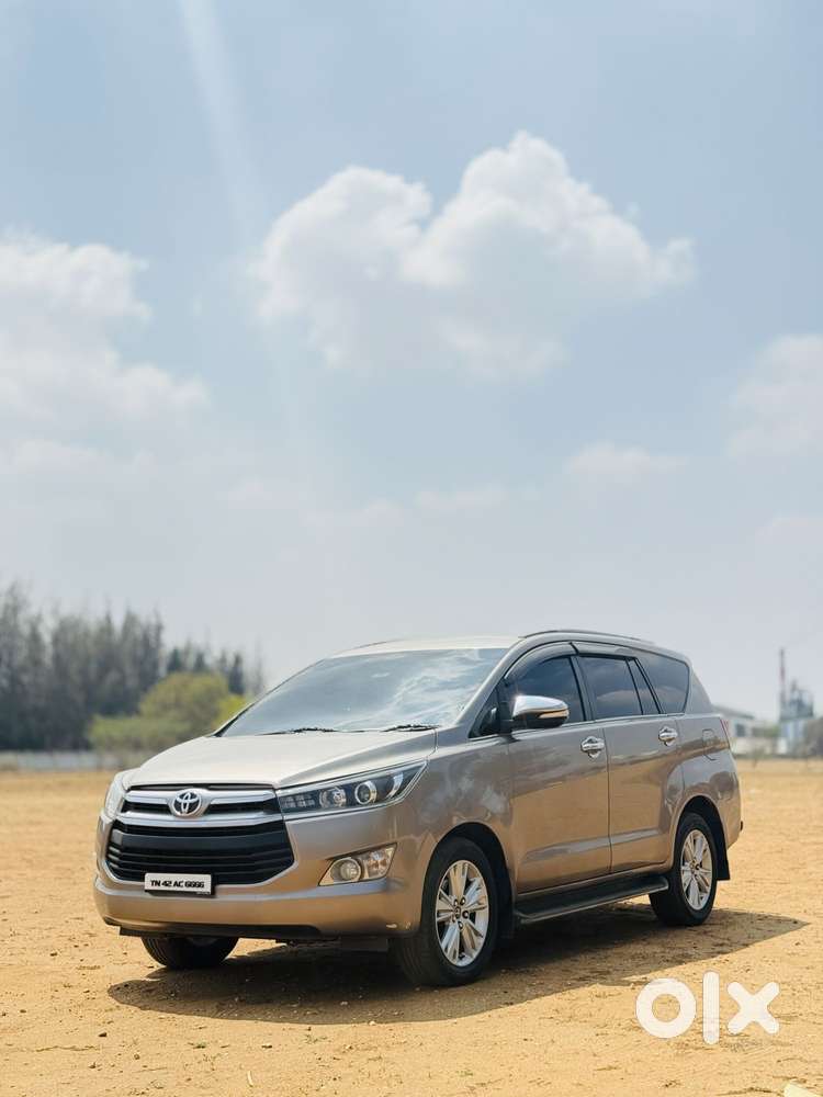 Toyota Innova Crysta 2.8z Automatic, 2016, Diesel