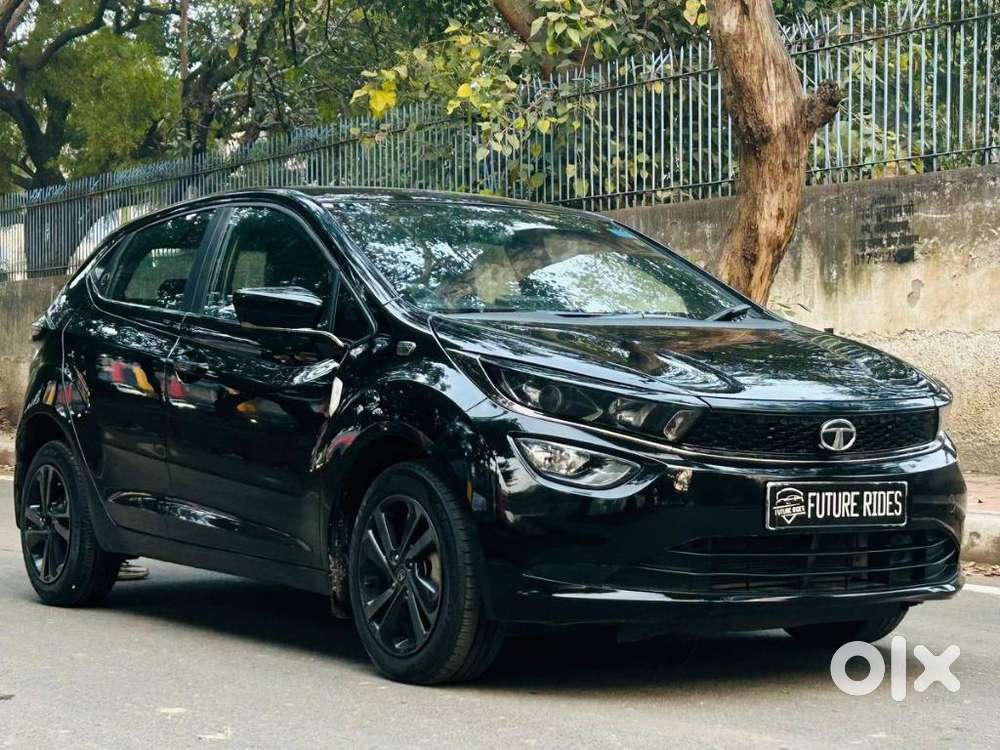 Tata Altroz 1.2 Xza Plus Dark Edition Dct, 2023, Petrol