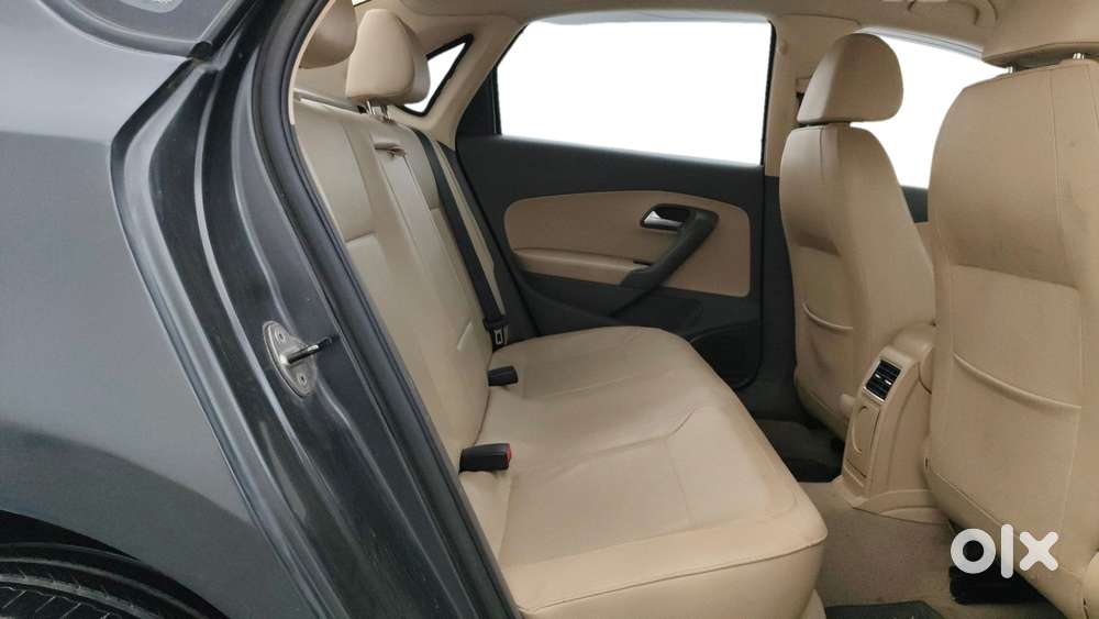 Volkswagen Vento 2013-2015 1.6 Highline, 2016, Petrol