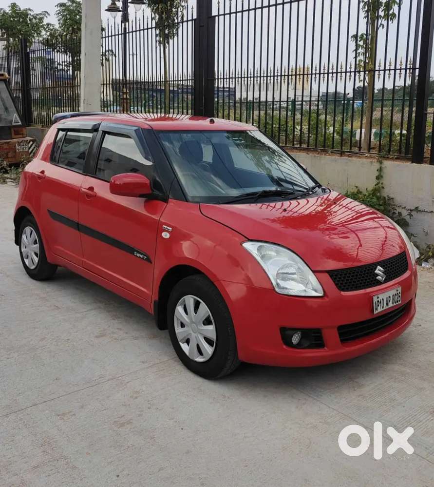 Maruti Suzuki Swift 1.2 Glory 2012