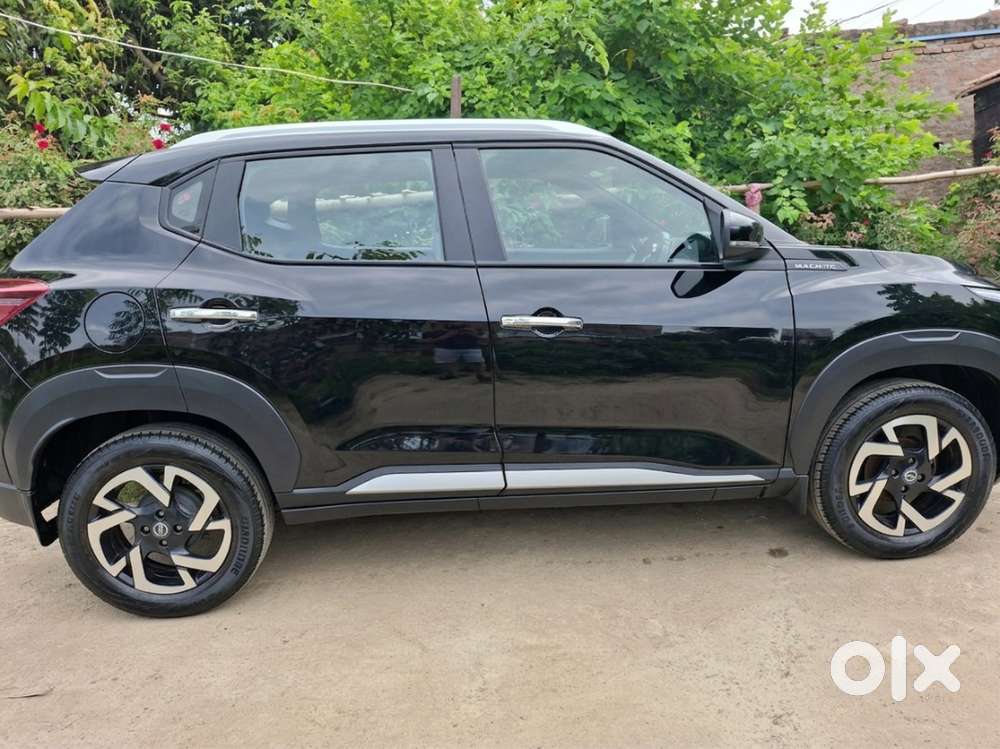 Nissan Magnite Black Xv