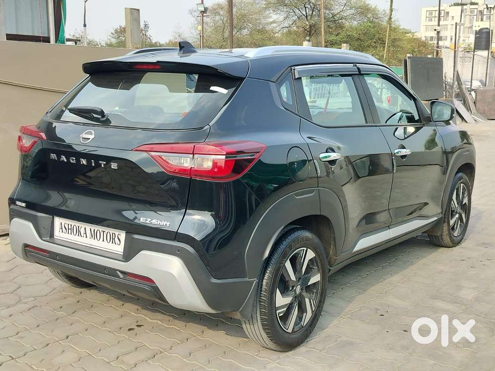 Nissan Magnite N-connecta B4d 1.0 Amt Cng, 2025, Petrol