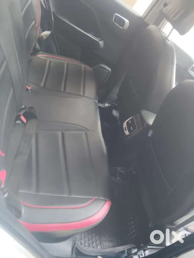 Hyundai Venue 2020 Petrol Well Maintained. Personal Use Car.