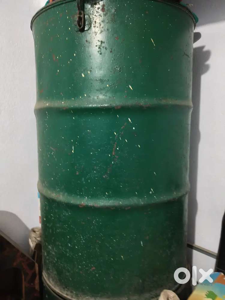 Iron container