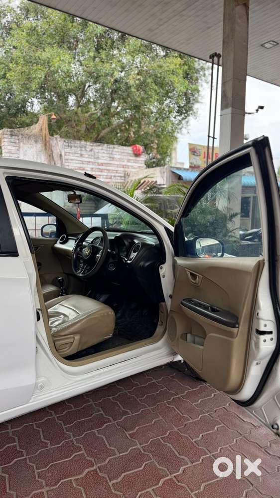 Honda Brio Petrol 2013 Car
