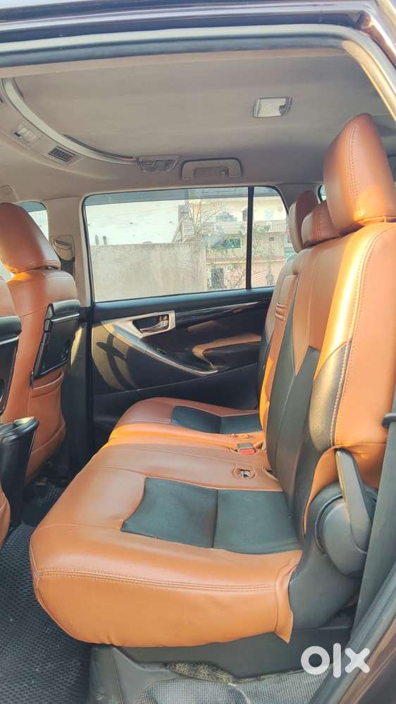 Toyota Innova Crysta 2.4 V, 2017, Diesel