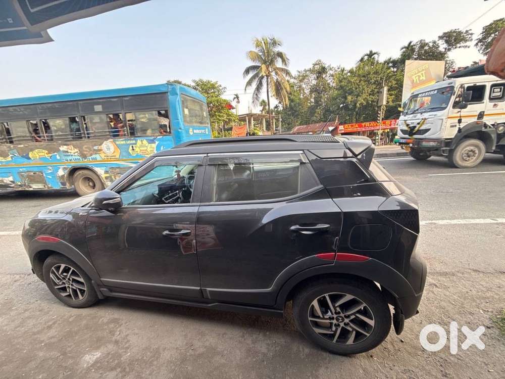 Mahindra Xuv300 Ax5l 2025