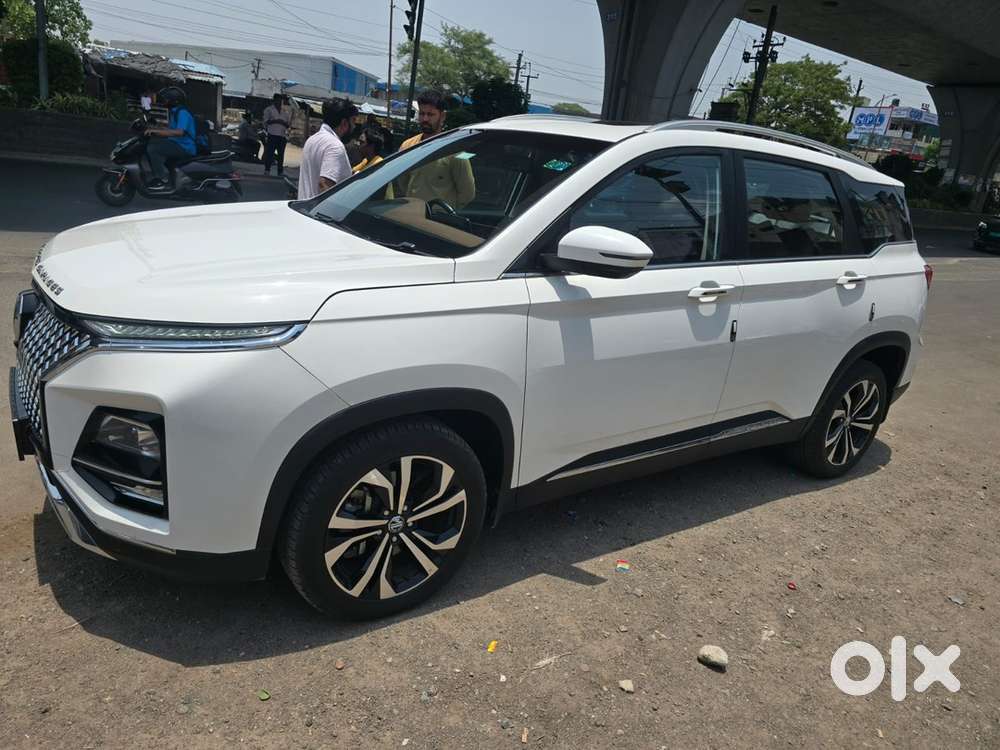 Mg Hector Plus 2023