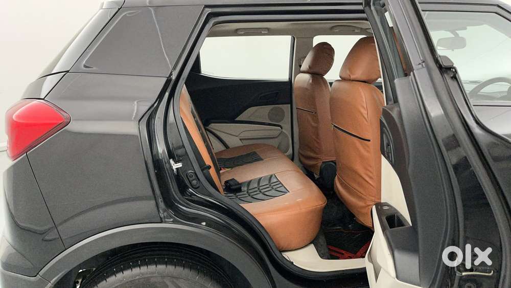 Mahindra Xuv300 W6, 2023, Petrol