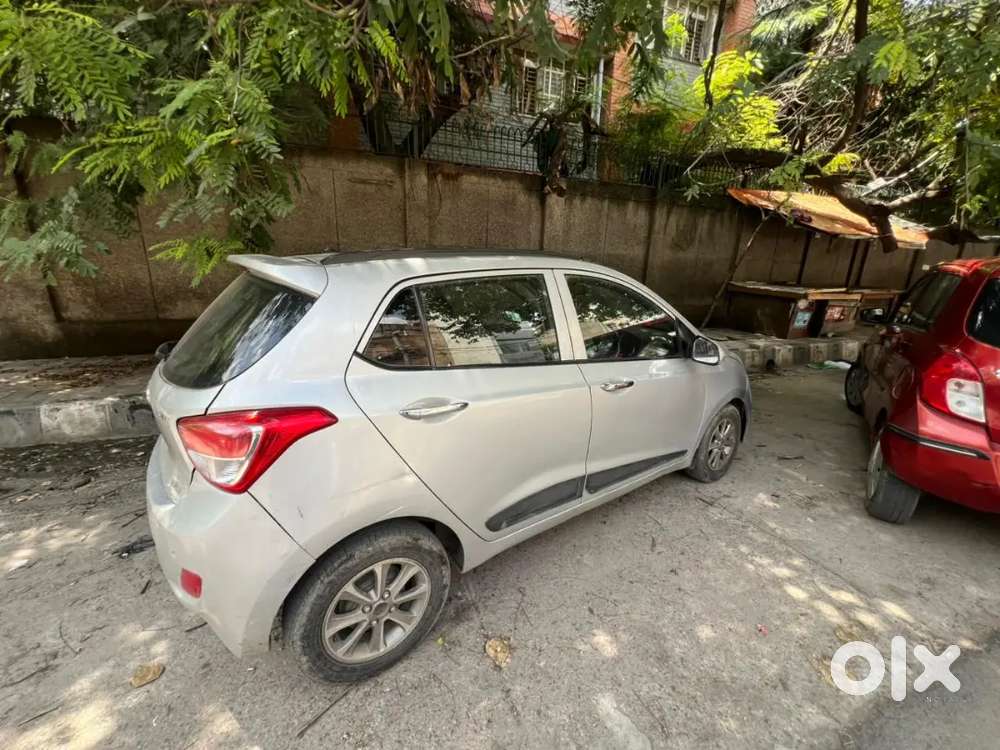Hyundai Grand I 10 Asta Top Modal