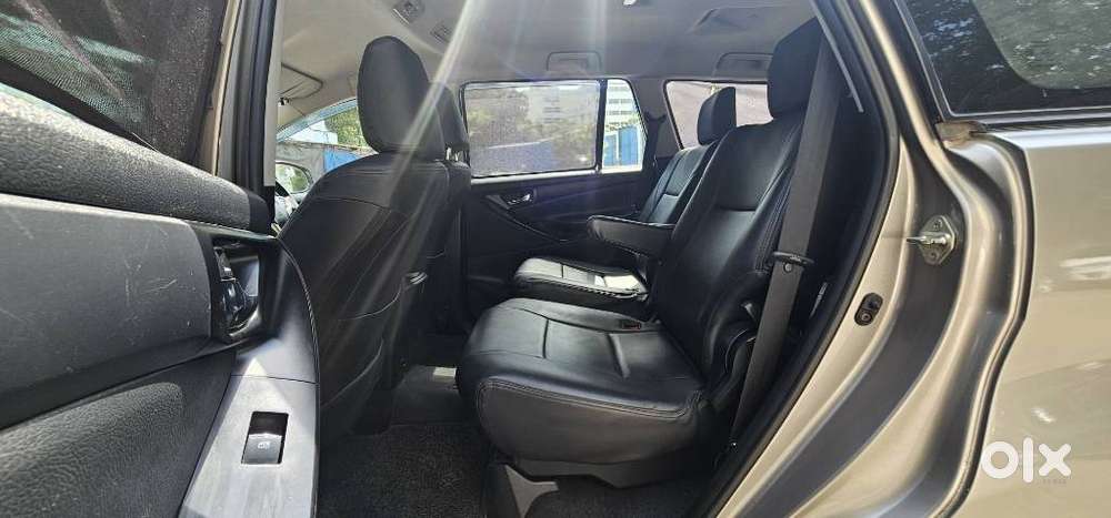 Toyota Innova Crysta 2.8 Gx At, 2017, Diesel