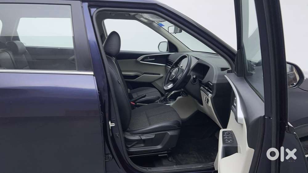 Kia Carens Prestige Plus Diesel, 2022, Petrol