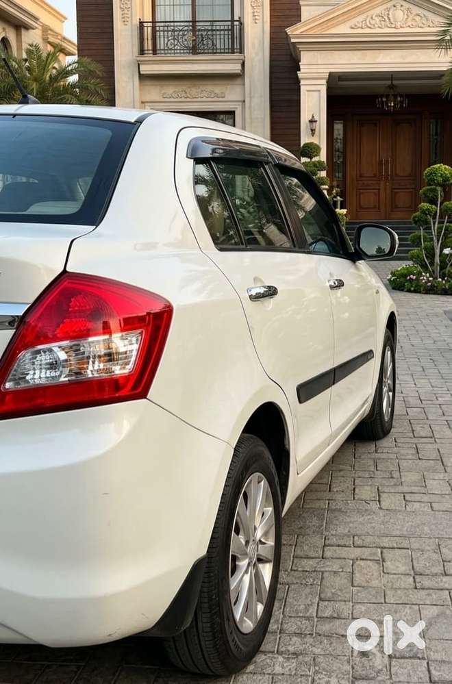 Maruti Suzuki Swift Dzire 1.2 Lxi Bsiv, 2015, Petrol