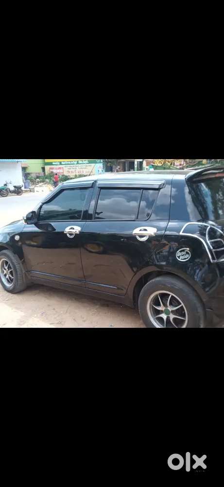 Maruti Suzuki Swift 2010