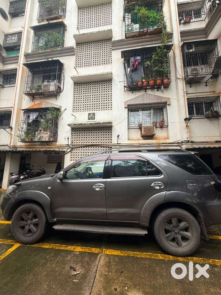 Toyota Fortuner Diesel 2011