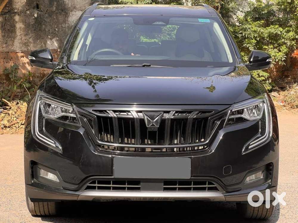 Mahindra Xuv700 2.0 Ax 7 Petrol At Str, 2025, Petrol