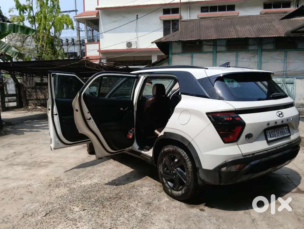 As-01 Creta Knight Diesel  Better Than New  27kmpl  Warranty