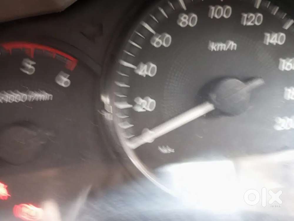 Innova G4. 2.5 Bs Iv Year 2015  September Good Condition Vehicle