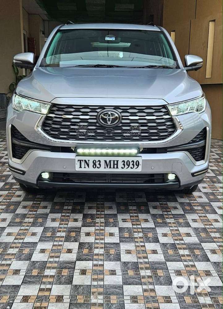 Toyota Innova Hycross 2.0 Zx (o) Hybrid 7 Str, 2026, Petrol
