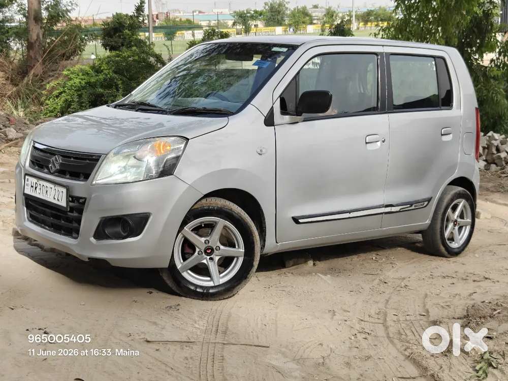 Green Cng Wagonr Single Hand Used